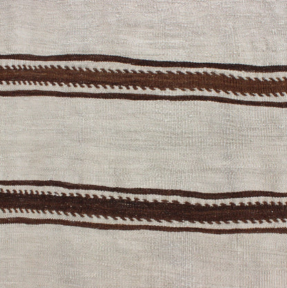 Ivory and brown flat - weave Kilim Runner vintage from Turkey with horizontal stripe design, Keivan Woven Arts / rug en - 165693, country of origin / type: Turkey / Kilim, circa 1940. Featuring a striking stripe design, this unique 1940s Kilim runne... - Keivan Woven ArtsEN - 165693 - 9076Rug