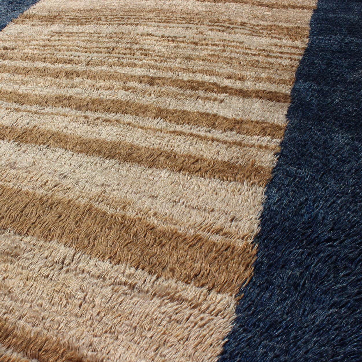 Angora Turkish Tulu Rug with Solid Field in Shades of Brown and Midnight Blue kwarugs Tulu rug Turkish vintage in brown and blue with solid design background, Minimalist design, Keivan Woven Arts / rug en - 165754, country of origin / type: Turkey... - Keivan Woven ArtsEN - 165754 - 9583Rug