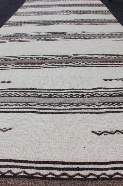 Vintage Turkish Kilim Flat - Weave Runner with Modern Stripe Design Modern Kilim Runner from Turkey with Stripes. Keivan Woven Arts / rug EN - 165761, country of origin / type: Turkey / Kilim, circa 1960 This modern - design vintage runner from... - Keivan Woven ArtsEN - 165761 - 11383Rug