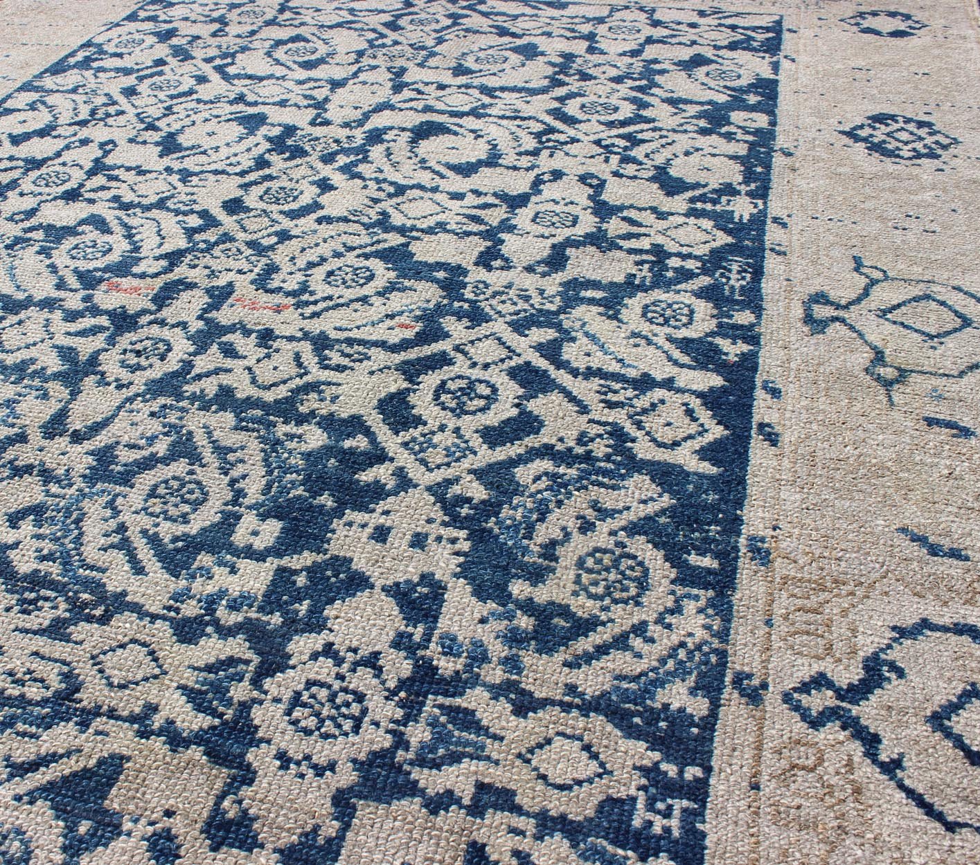 Antique Persian Distressed Malayer Rug With All - Over Herati Design in Navy Blue & Earth Tones. All - over blue geometric Herati design Persian Antique Malayer distressed rug in navy blue and earthy tones. Antique Persian rug in navy tones with geo... - Keivan Woven ArtsEN - 165849 - 9504Rug