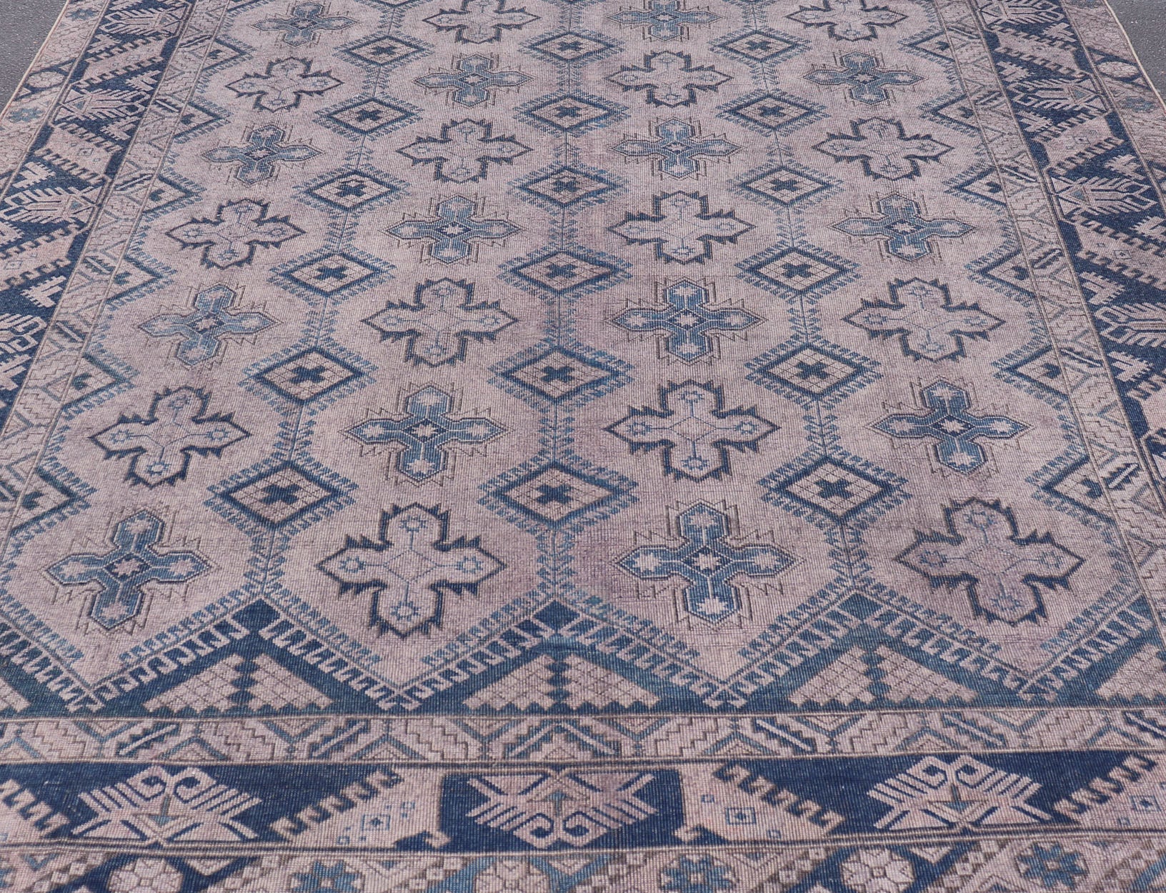 Antique Turkish Oushak Rug in Blue with Geometric Design Turkish Oushak Carpet with Geometric Designs, rug en - 165874, country of origin / type: Turkey / Oushak, circa 1910 This Oushak rug from Turkey features an all - over design of repeat... - Keivan Woven ArtsEN - 165874 - 11219Rug