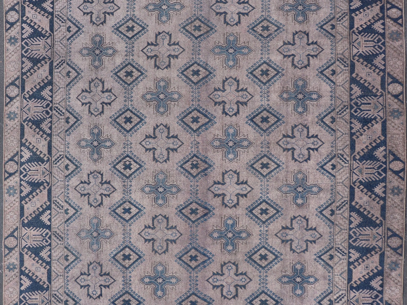Antique Turkish Oushak Rug in Blue with Geometric Design Turkish Oushak Carpet with Geometric Designs, rug en - 165874, country of origin / type: Turkey / Oushak, circa 1910 This Oushak rug from Turkey features an all - over design of repeat... - Keivan Woven ArtsEN - 165874 - 11219Rug