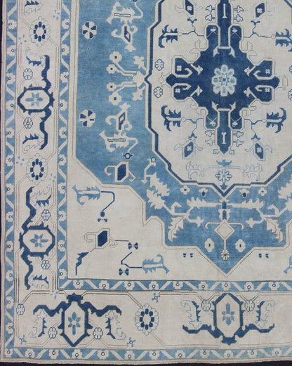 Oushak Rug with Dark and Light Blue Medallion Design Vintage Oushak from Turkey with Creamy Ivory and Blue Design, rug en - 165880, country of origin / type: Turkey / Oushak, circa 1940 This vintage Oushak carpet features a simple navy blue... - Keivan Woven ArtsEN - 165880 - 11253Rug