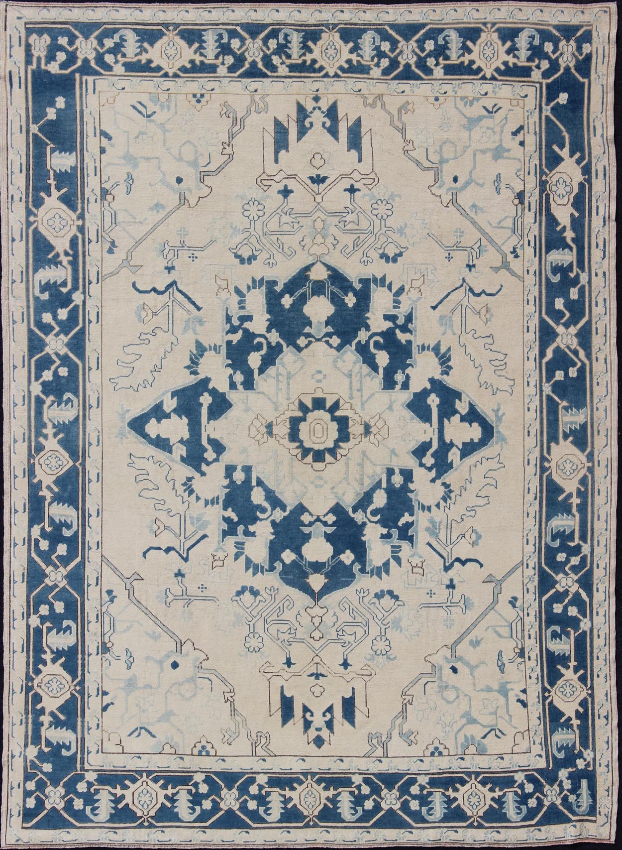 Blue and Ivory Geometric Design Vintage Turkish Rug with Blossoming Medallion kwarugs Geometric design Medallion Oushak rug from 1940's Turkey in ivory and blue tones, rug en - 165321, country of origin / type: Turkey / Oushak, circa 1940. ... - Keivan Woven ArtsEN - 165938 - 10958Rug
