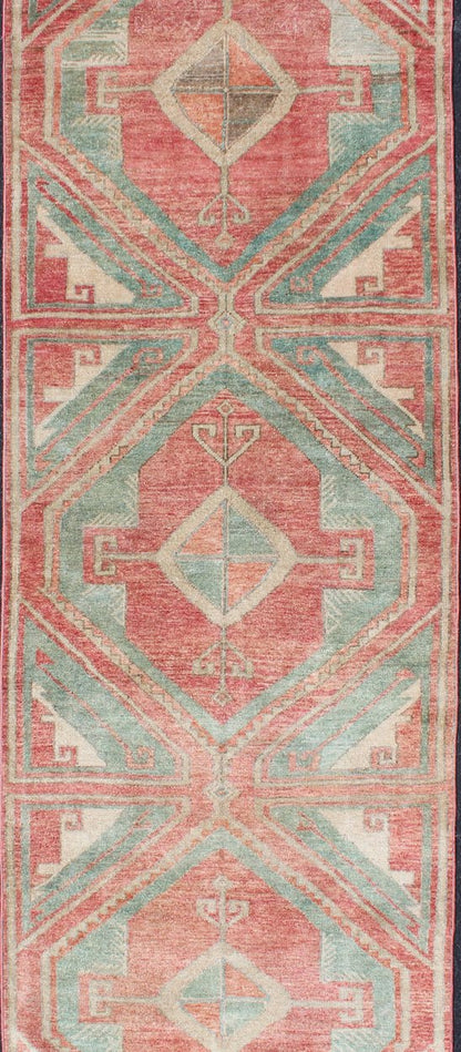 Vintage Hand Knotted Oushak Runner in Aqua and Soft, Rosy Red Two - toned Turkish runner with Diamond design, rug en - 165990, Keivan Woven Arts / country of origin / type: Turkey / Oushak, circa 1940. This colorful Oushak runner consists of ... - Keivan Woven ArtsEN - 165990 - 11361Rug