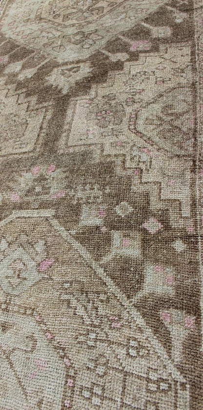 Vintage Oushak Runner from Turkey with vertical medallion design in brown, wheat, lavender pink, ivory, tones, rug en - 176011, country of origin / type: Turkey / Oushak, circa 1940 This beautiful vintage Oushak runner from 1940s Turkey features a... - Keivan Woven ArtsEN - 176011 - 11201Rug