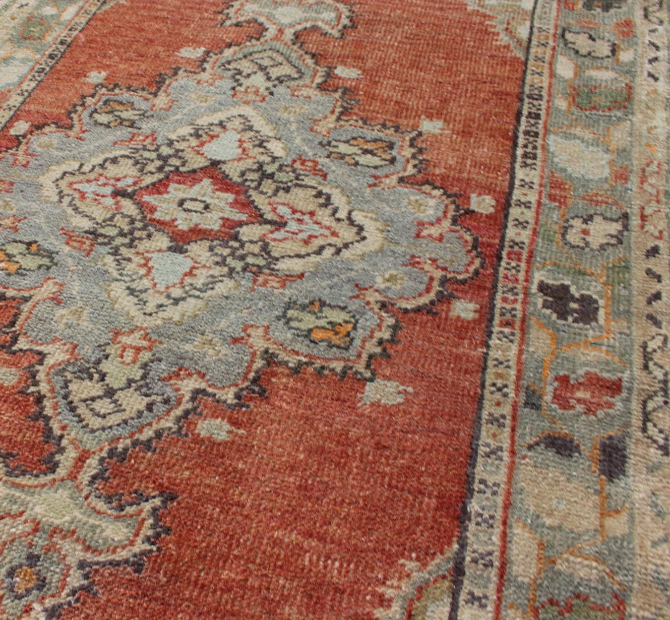 Faded Red and Taupe Vintage Turkish Oushak Rug With Layered Medallion Design Layered floral medallion design in muted Orange red and taupe/ green Oushak vintage rug from Turkey, colorful and muted Oushak, Keivan Woven Arts/ rug EN - 176048, count... - Keivan Woven ArtsEN - 176048 - 10968Rug