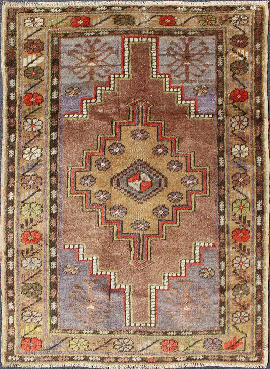 Colorful Vintage Turkish Oushak With Geometric Design. Vintage Turkish runner in green, soft yellow, pale purple, ivory, red, tan & taupe, Keivan Woven Arts/ rug EN - 176061, country of origin / type: Turkey / Oushak, circa 1940 Measures:3'... - Keivan Woven ArtsEN - 176061 - 10239Rug