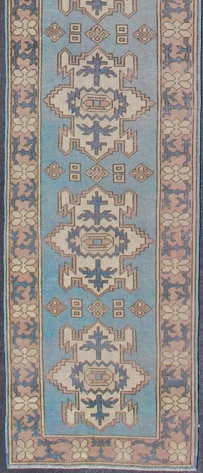Long Vintage Turkish Runner with Geometric Design in Light Blue and Taupe kwarugs Long vintage Turkish runner with geometric design in light blue and taupe Vintage Oushak runner from Turkey with Medallion design in various color tones, rug e... - Keivan Woven ArtsEN - 176085 - 11437Rug