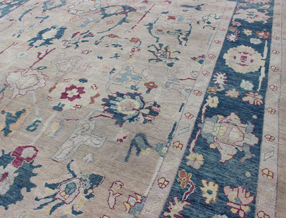 Oushak rug from Turkey with floral blossom all - over design rendered in gray, blue, ivory, and red tones, rug en - 176142, country of origin or type: Turkey or Oushak This striking Turkish Oushak rug bears a gray - colored body that is highlighted by... - Keivan Woven ArtsEN - 176142 - 10972Rug