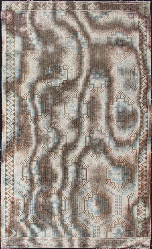 All - Over Vintage Turkish Kilim Flat - Weave Rug Turkish Oushak Vintage Flat - Woven Carpet, rug en - 176234, country of origin / type: Turkey / Oushak, circa 1950 This Oushak rug from Turkey features an all - over flat - woven design of geometric m... - Keivan Woven ArtsEN - 176234 - 10978Rug