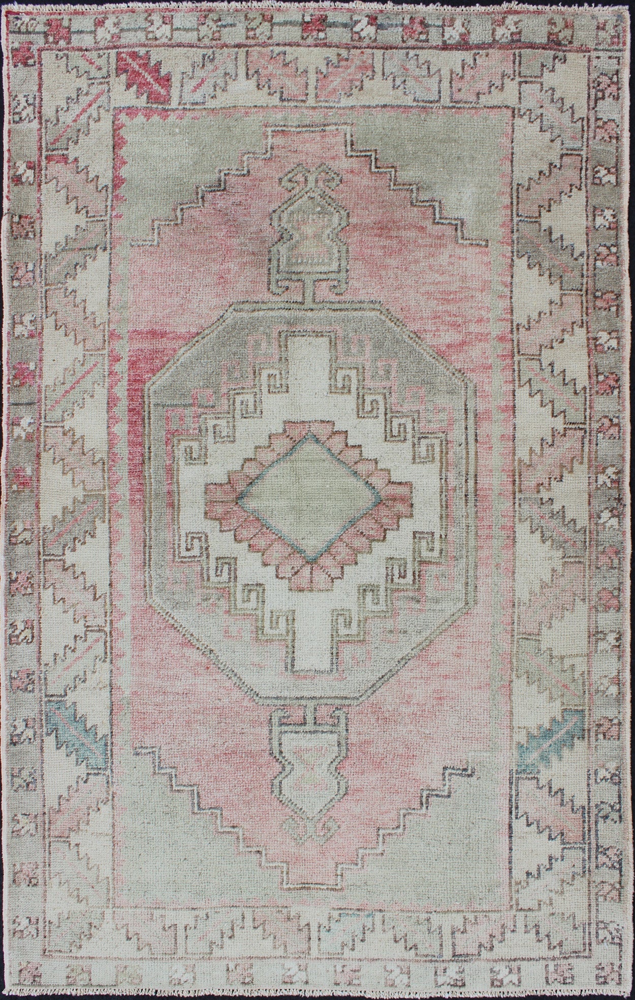 Elegant Oushak Rug From Turkey with Tribal Medallion Design in Light Colors Pink, light green, and ivory vintage rug with flower medallion pattern, Keivan Woven Arts / rug/EN - 176255, country of origin / type: Turkey / Oushak, circa 1940 This ... - Keivan Woven ArtsEN - 176255 - 10253Rug