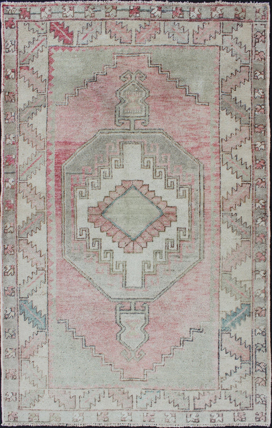 Elegant Oushak Rug From Turkey with Tribal Medallion Design in Light Colors Pink, light green, and ivory vintage rug with flower medallion pattern, Keivan Woven Arts / rug/EN - 176255, country of origin / type: Turkey / Oushak, circa 1940 This ... - Keivan Woven ArtsEN - 176255 - 10253Rug