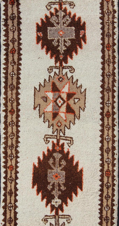Brown, Black, Salmon taupe, gray and cream tribal design Turkish vintage Tulu runner Vintage rug EN - 176273, country of origin / type: Turkey / Tulu, circa 1960. Vintage Moroccan Runner, Vintage Tulu Runner, Geometric Runner This unique T... - Keivan Woven ArtsEN - 176268 - 10982Rug