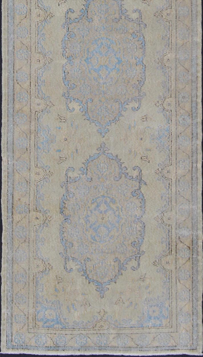 Vintage Hand Knotted Turkish Oushak Runner With Ornate Medallions Vintage Oushak carpet with multi - medallion design, Keivan Woven Arts / rug en - 176361, country of origin / type: Turkey / Oushak, circa 1950 This vintage Oushak carpet from ... - Keivan Woven ArtsEN - 176361 - 11225Rug