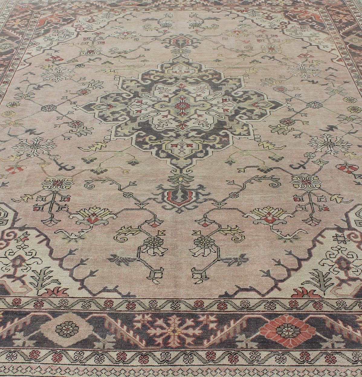 Antique Hand - Knotted Turkish Medallion Oushak in Blush, Ivory and Charcoal. Keivan Woven Arts: rug EN - 176497, Country of Origin: Turkey; Type: Oushak; Design: Diamond Medallion, Oushak Medallion Measures: 9'9 x 11'10 This striking vintage Turkish... - Keivan Woven ArtsEN - 176497 - 11020Rug