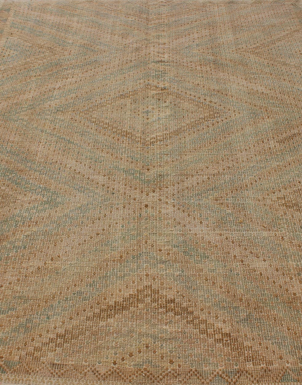Vintage Hand - Woven Turkish Kilim Rug With Geometric Diamond Design Kilim rug vintage from Turkey in shades of brown and rust with small geometric motifs. Keivan Woven Arts/ rug en - 176604, country of origin / type: Turkey / Kilim, circa 1950. ... - Keivan Woven ArtsEN - 176604 - 11046Rug