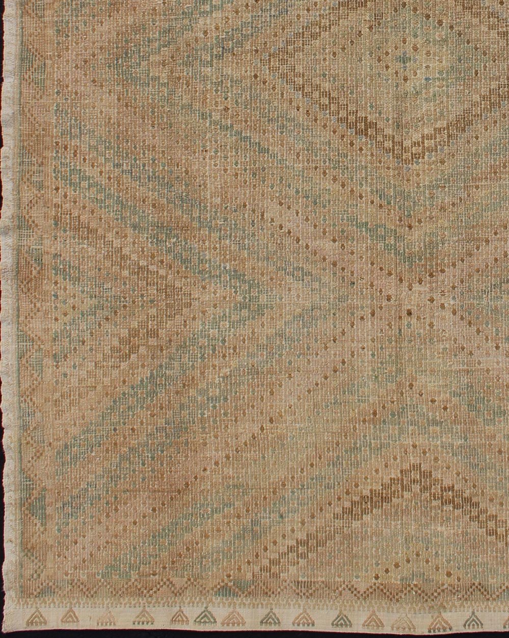 Vintage Hand - Woven Turkish Kilim Rug With Geometric Diamond Design Kilim rug vintage from Turkey in shades of brown and rust with small geometric motifs. Keivan Woven Arts/ rug en - 176604, country of origin / type: Turkey / Kilim, circa 1950. ... - Keivan Woven ArtsEN - 176604 - 11046Rug