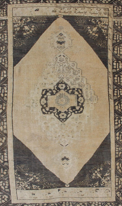 Dark Blue and Cream Turkish Oushak Rug With Tribal Geometric Design. Tribal Geometric Medallion design Turkish vintage Oushak in blue and cream, rug EN - 176650, country of origin / type: Turkey / Oushak, circa 1950 This striking vintage Turki... - Keivan Woven ArtsEN - 176650 - 10275Rug