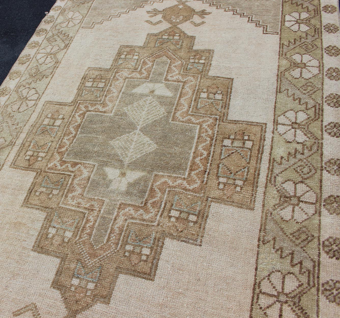 Vintage Turkish Oushak Rug in Sage Green, Taupe, Light Brown, and Light Green vintage oushak from Turkey with Medallion design in various tones of green, tan, sand, taupe and light green rug EN - 176671, country of origin / type: Turkey / oushak, ... - Keivan Woven ArtsEN - 176671 - 12581Rug