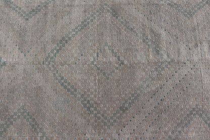 Embroidered Vintage Hand Woven Turkish Kilim with Geometric Diamond Design Embroidered vintage kilim rug from Turkey in shades of tan, light green, light gray, and cream with geometric pattern, Keivan Woven Arts / rug EN - 176848, country of orig... - Keivan Woven ArtsEN - 176848 - 18776Rug