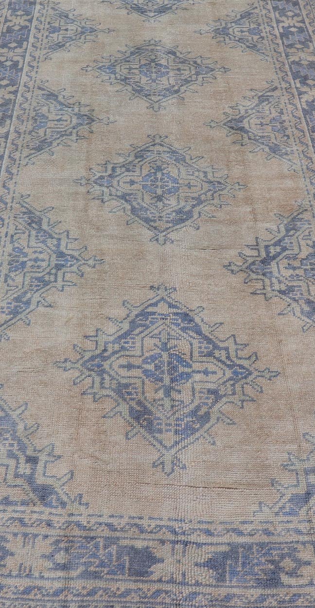 Measures: 5'0 x 12'5 Turkish Oushak Gallery Rug in Muted Blue and Cream with Geometric Design. Country of Origin: Turkey; Type: Oushak; Design: Medallion; Keivan Woven Arts: rug EN - 176948; This beautiful vintage Oushak was hand - knotted in Tu... - Keivan Woven ArtsEN - 176948 - 21913Rug