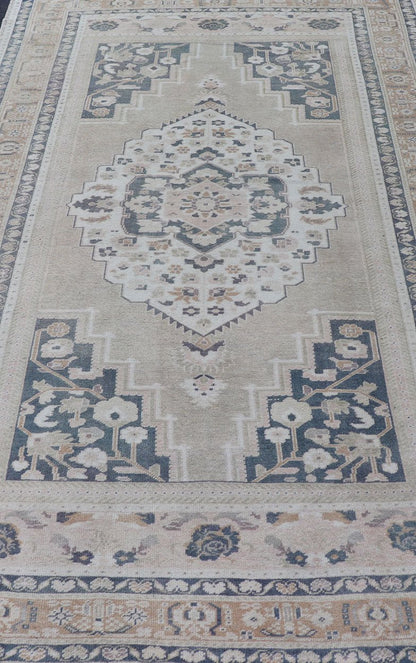 Vintage Turkish Oushak Rug in Dark Gray Blue, Taupe, Khaki & Lt. Brown Vintage Oushak Turkish rug in cream, taupe and gray blue, Steel blue, Keivan Woven Arts/rug EN - 178024, country of origin / type: Turkey / Oushak, circa 1940. Medallion ousha... - Keivan Woven ArtsEN - 178024 - 14410Rug