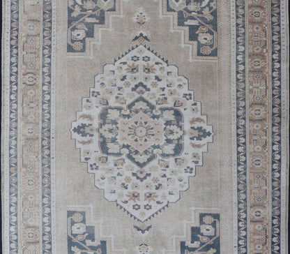 Vintage Turkish Oushak Rug in Dark Gray Blue, Taupe, Khaki & Lt. Brown Vintage Oushak Turkish rug in cream, taupe and gray blue, Steel blue, Keivan Woven Arts/rug EN - 178024, country of origin / type: Turkey / Oushak, circa 1940. Medallion ousha... - Keivan Woven ArtsEN - 178024 - 14410Rug