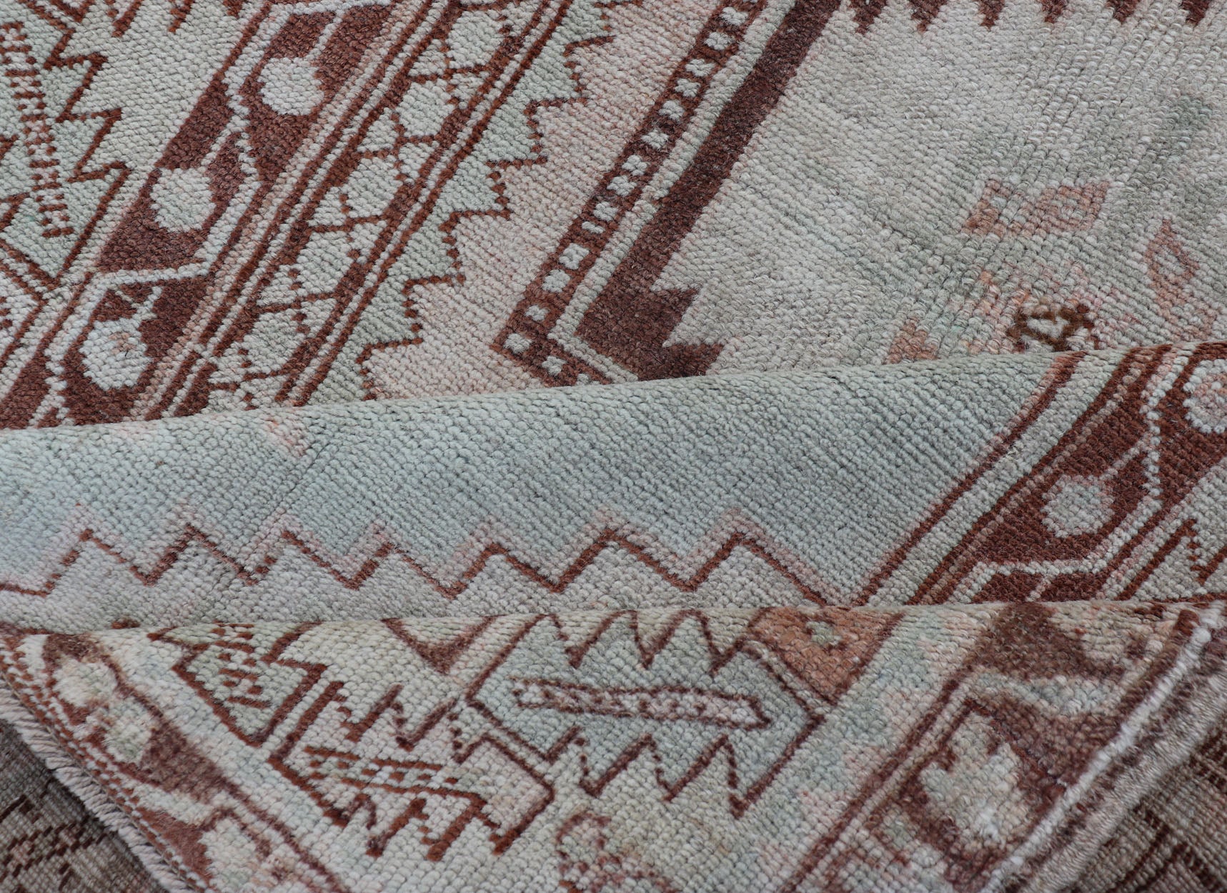 Turkish Oushak vintage rug with Traditional Design in Muted Blue, Brown, salmon. Vintage Muted color antique Turkish Oushak carpet with traditional floral medallion design, rug EN - 178029, country of origin / type: Turkey / Oushak, circa 1940 ... - Keivan Woven ArtsEN - 178029 - 14414Rug