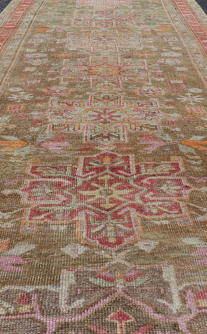 Turkish Oushak - Konya Gallery Runner with Tribal Medallion Designs and Geometric Motifs. Keivan Woven Arts / rug/EN - 178579, country of origin / type: Turkey / Oushak, circa 1920 Vintage Turkish Konya - Oushak geometric medallion tribal motif galler... - Keivan Woven ArtsEN - 178579 - 17490Rug
