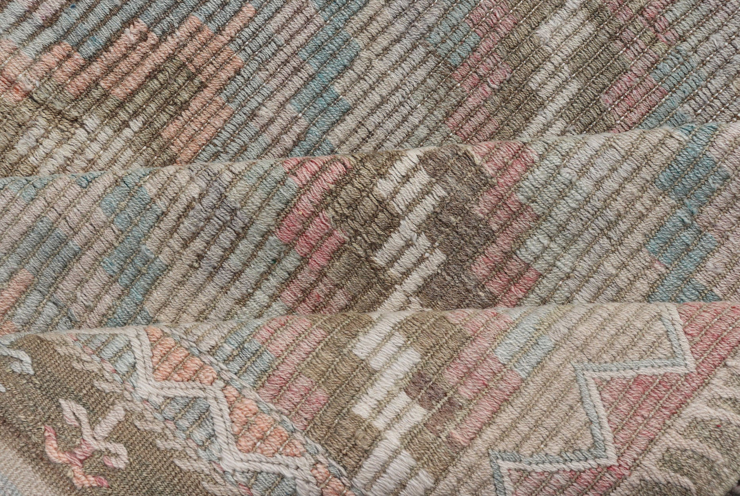 Vintage Turkish Embroidered Rug with Geometric Diamond Design Embroidered vintage flat weave rug from Turkey in shades of cream and neutrals with geometric pattern rug EN - 178708, Keivan Woven Arts / country of origin / type: Turkey / Kili... - Keivan Woven ArtsEN - 178708 - 17502Rug