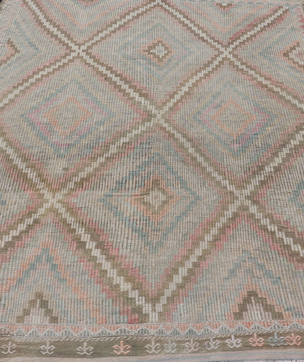 Vintage Turkish Embroidered Rug with Geometric Diamond Design Embroidered vintage flat weave rug from Turkey in shades of cream and neutrals with geometric pattern rug EN - 178708, Keivan Woven Arts / country of origin / type: Turkey / Kili... - Keivan Woven ArtsEN - 178708 - 17502Rug