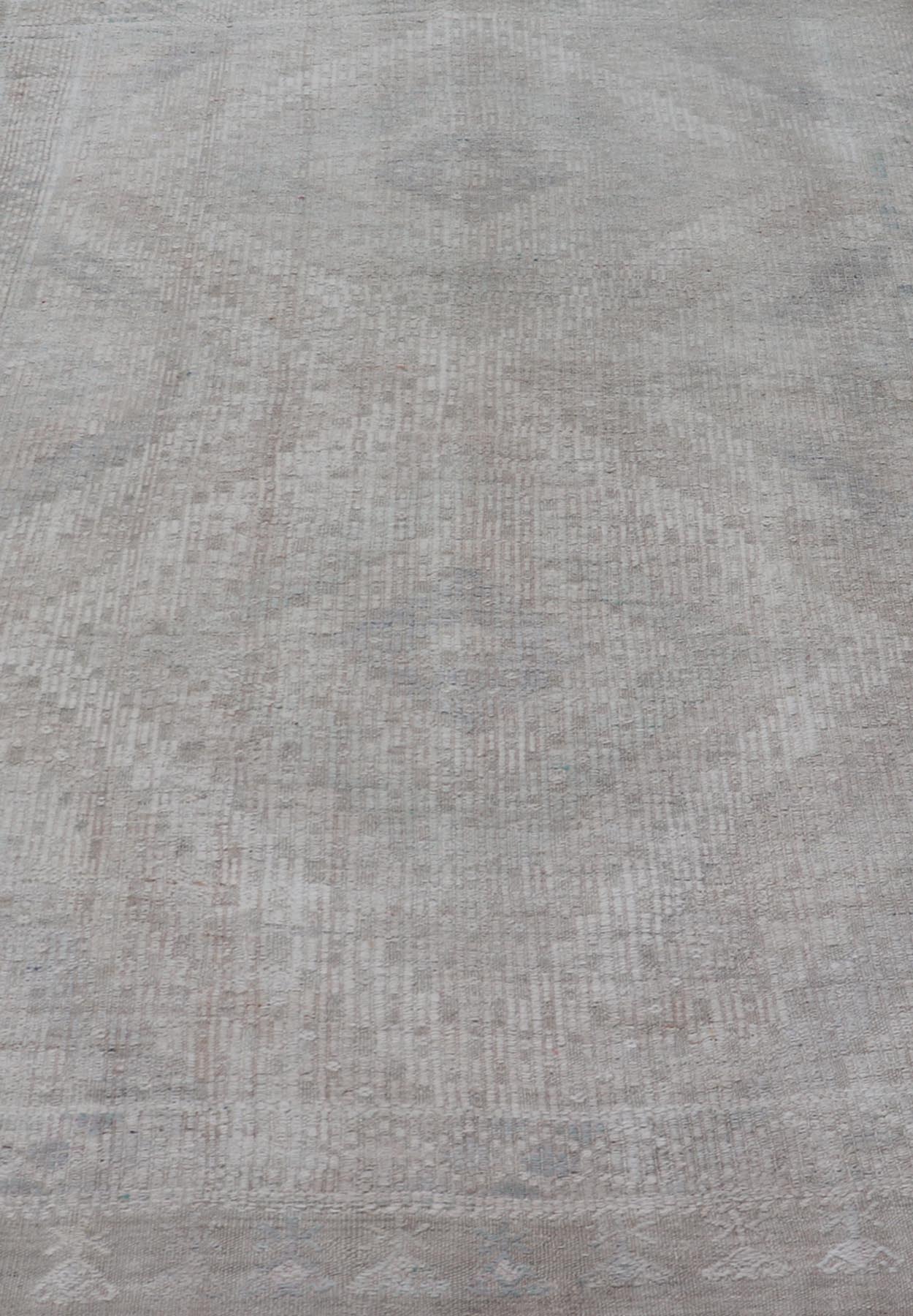 Vintage Hand Woven Turkish Embroidered Rug with Geometric Diamond Design Embroidered vintage flat weave rug from Turkey in shades of tan, taupe, Gray cream and neutrals with geometric pattern, Keivan Woven Arts / rug EN - 178709, country of origin... - Keivan Woven ArtsEN - 178709 - 19136