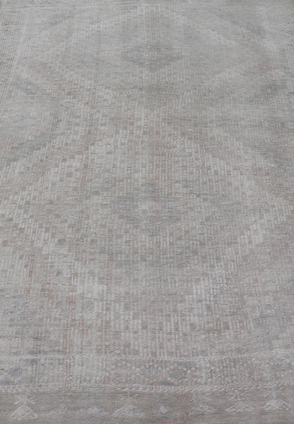 Vintage Hand Woven Turkish Embroidered Rug with Geometric Diamond Design Embroidered vintage flat weave rug from Turkey in shades of tan, taupe, Gray cream and neutrals with geometric pattern, Keivan Woven Arts / rug EN - 178709, country of origin... - Keivan Woven ArtsEN - 178709 - 19136
