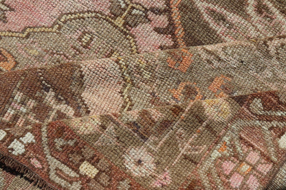 Vintage Hand - Knotted Turkish Kars Galley Rug in Wool with Medallion Design. Keivan Woven Arts; rug EN - 178729, country of origin / type: Turkey / Oushak, circa 1930. Measures: 4'7 x 13'3 This vintage Turkish Kars gallery runner has been h... - Keivan Woven ArtsEN - 178729 - 23510Rug