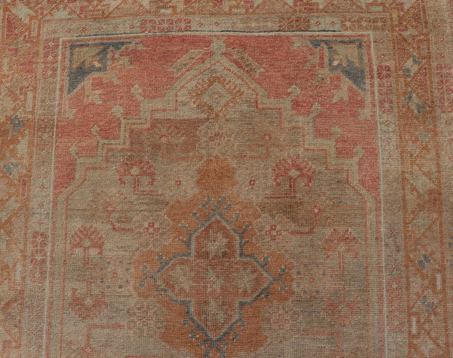 Vintage Turkish Oushak Gallery Rug with Tribal Medallion Design Variegated Red. Keivan Woven Arts / rug EN - 178760, country of origin / type: Turkey / Oushak, circa 1940 This vintage Turkish Oushak gallery runner features two large medallions expandi... - Keivan Woven ArtsEN - 178760 - 17508Rug