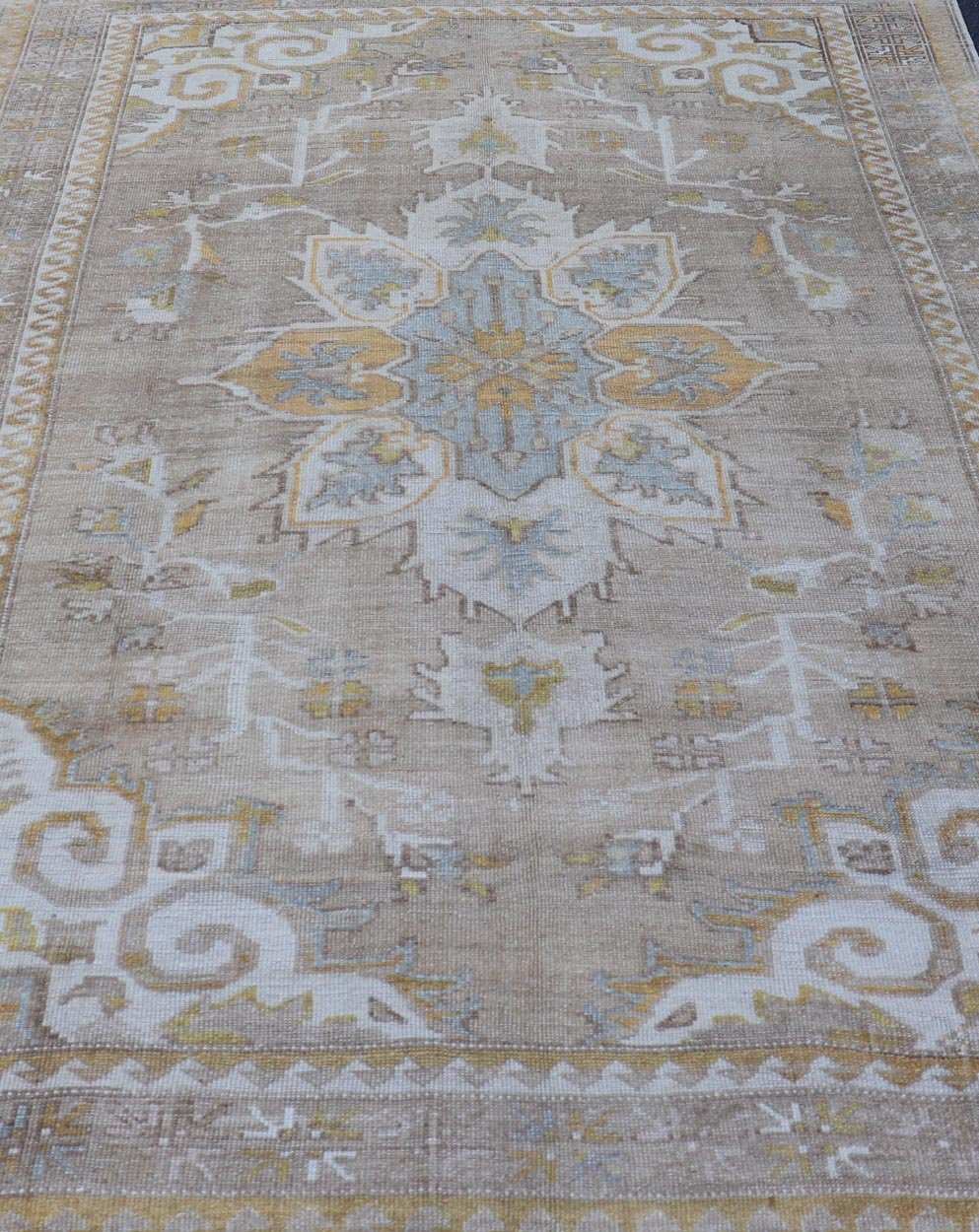 Measures: 6'7 x 9'6 Vintage Hand Knotted Turkish Oushak Kars in Earthy Tones and Yellow Colors. circa/1940 Keivan Woven Arts / rug/ EN - 178854 mid - 20th century. This vintage Turkish rug, (circa mid - 20th century) features a unique blend of co... - Keivan Woven ArtsEN - 178854 - 21937Rug
