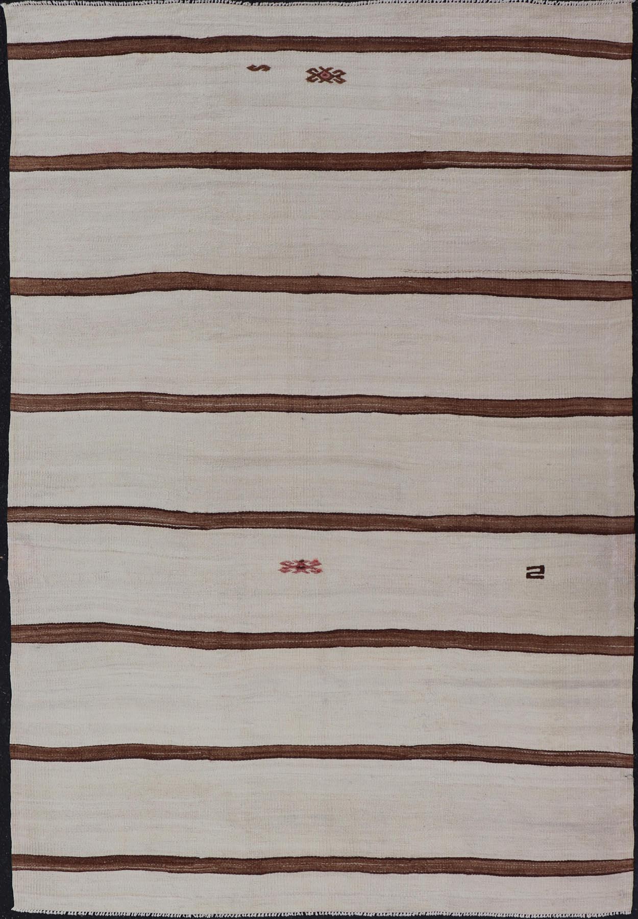 Turkish Vintage Flat - Weave in Light Brown and Cream with Stripe Design. Keivan Woven Arts / rug EN - 178926, country of origin / type: Turkey / Kilim, circa 1950 Measures: 4'3 x 6'6 This vintage striped design Turkish Kilim rendered in shade of li... - Keivan Woven ArtsEN - 178926 - 24193Rug