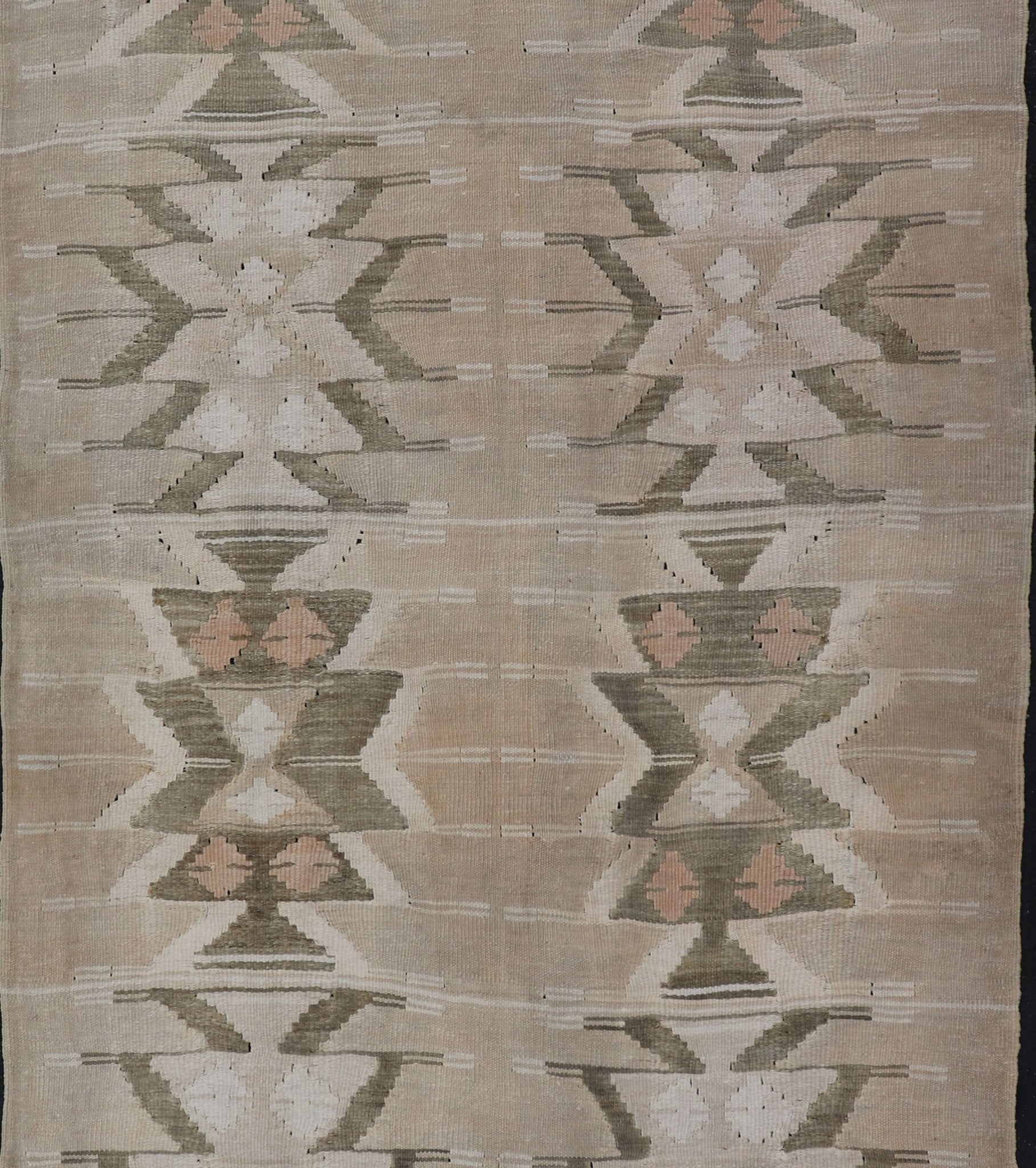 Bold Medallion Design Turkish Flat Weave Kilim Rug With Earthy Tones and Green Bold Medallion Design Turkish Flat Weave Kilim Rug With Earthy Tones and Green. Keivan Woven Arts / rug EN - 179072, country of origin / type: Turkey / Kilim, circa 19... - Keivan Woven ArtsEN - 179072 - 17550Rug