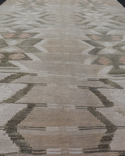 Bold Medallion Design Turkish Flat Weave Kilim Rug With Earthy Tones and Green Bold Medallion Design Turkish Flat Weave Kilim Rug With Earthy Tones and Green. Keivan Woven Arts / rug EN - 179072, country of origin / type: Turkey / Kilim, circa 19... - Keivan Woven ArtsEN - 179072 - 17550Rug