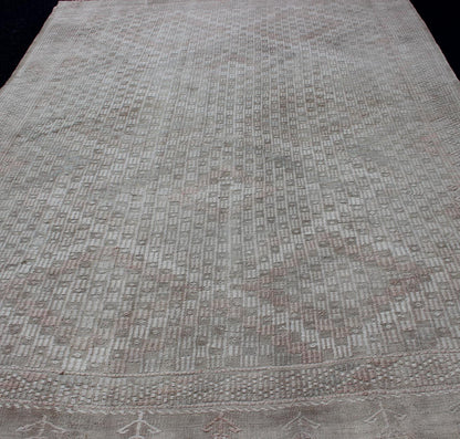 Vintage Turkish Embroidered Rug with Geometric Diamond Design in Neutral Tones Embroidered vintage Kilim rug from Turkey in shades of tan, taupe, cream, and light blue with geometric pattern, Keivan Woven Arts / rug EN - 179100, country of origin... - Keivan Woven ArtsEN - 179100 - 12761Rug
