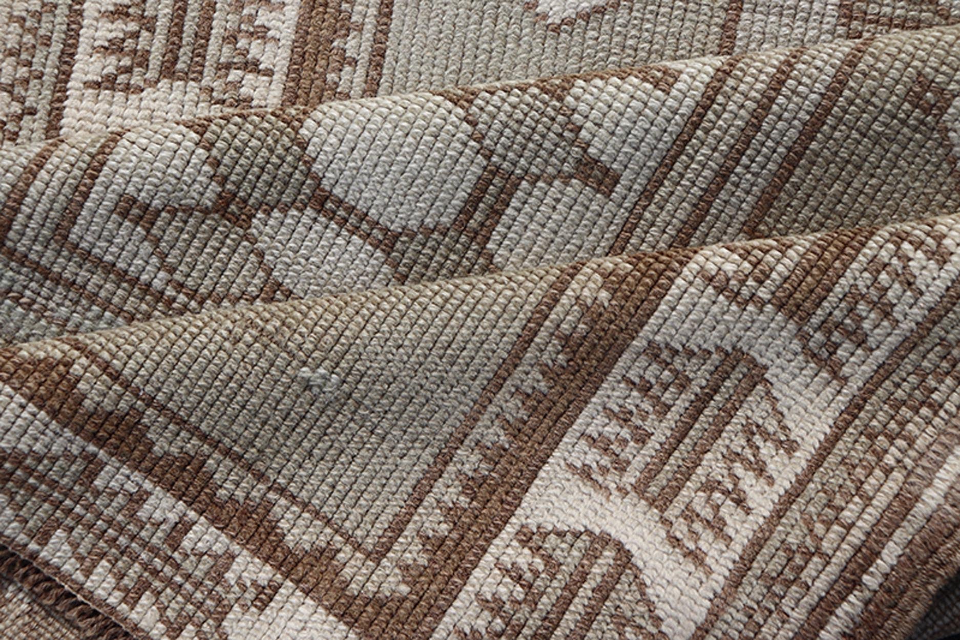Measures: 2'10 x 10'0 Vintage Turkish Oushak Runner in Neutral Tones, Taupe, Gray, Cream, and Brown. Keivan Woven Arts / rug EN - 179108, country of origin / type: Turkey / Oushak, circa mid - 20th. This vintage Oushak carpet from mid - 20th century T... - Keivan Woven ArtsEN - 179108 - 21943Rug