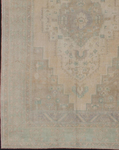 Faded Turkish Hand Knotted Oushak With Medallion With Muted Colors of Tan, Muted Light Peach Faded vintage Turkish Oushak Medallion rug in taupe, tan and light peach, kwarugs / EN - 179139, country of origin / type: Turkey / Oushak, circa mid - 20th... - Keivan Woven ArtsEN - 179139 - 11986Rug