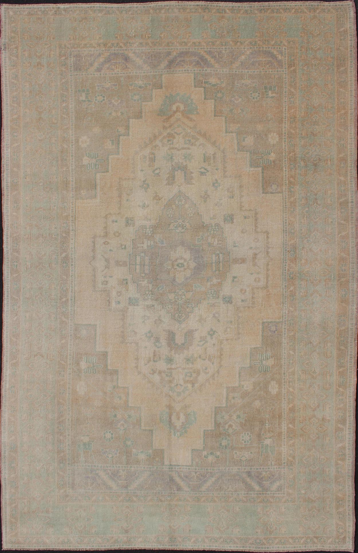 Faded Turkish Hand Knotted Oushak With Medallion With Muted Colors of Tan, Muted Light Peach Faded vintage Turkish Oushak Medallion rug in taupe, tan and light peach, kwarugs / EN - 179139, country of origin / type: Turkey / Oushak, circa mid - 20th... - Keivan Woven ArtsEN - 179139 - 11986Rug