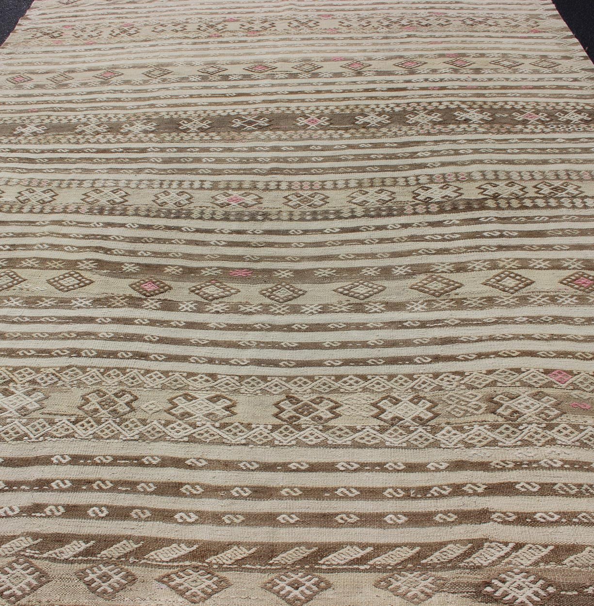 Tan and Pink Vintage Turkish Kilim Hand Woven in Wool Turkish Kilim vintage rug with assorted stripe design in a variety of colors, Keivan Woven Arts / rug en - 179230 country of origin / type: Turkey / Kilim, circa mid - 20th century. Featu... - Keivan Woven ArtsEN - 179230 - 12765Rug