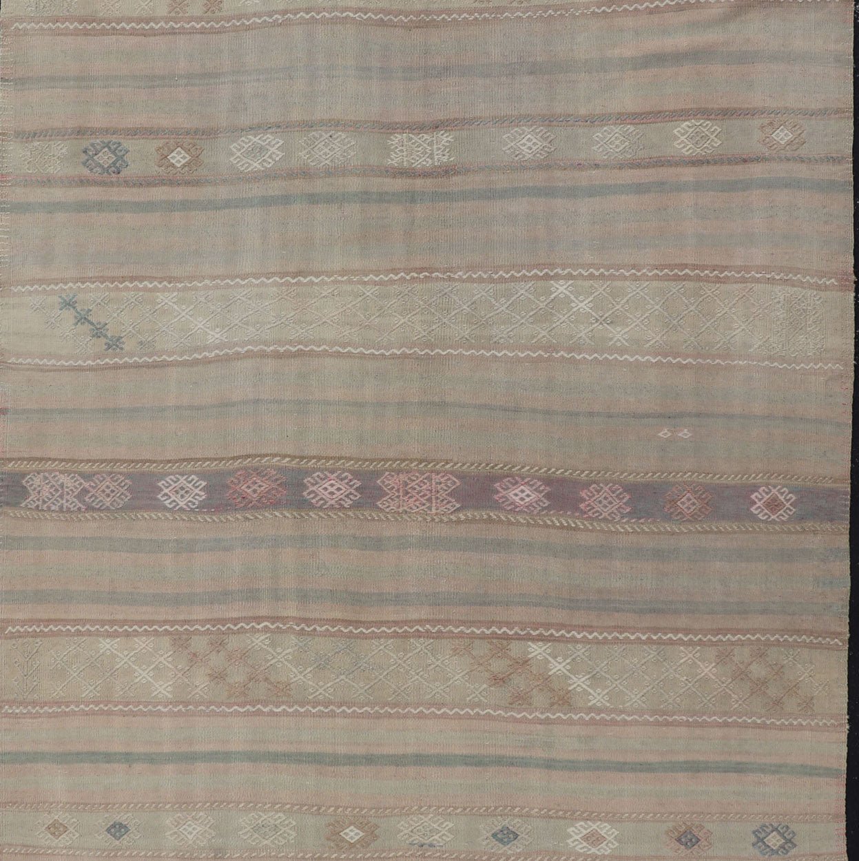 Flat - Weave Turkish Kilim with Embroideries in Earthy Tones and Hints of Pink. geometric stripe design Vintage Kilim from Turkey. Keivan Woven Arts / rug EN - 179255, country of origin / type: Turkey / Kilim, circa 1950 This vintage flat - woven ... - Keivan Woven ArtsEN - 179255 - 17568Rug