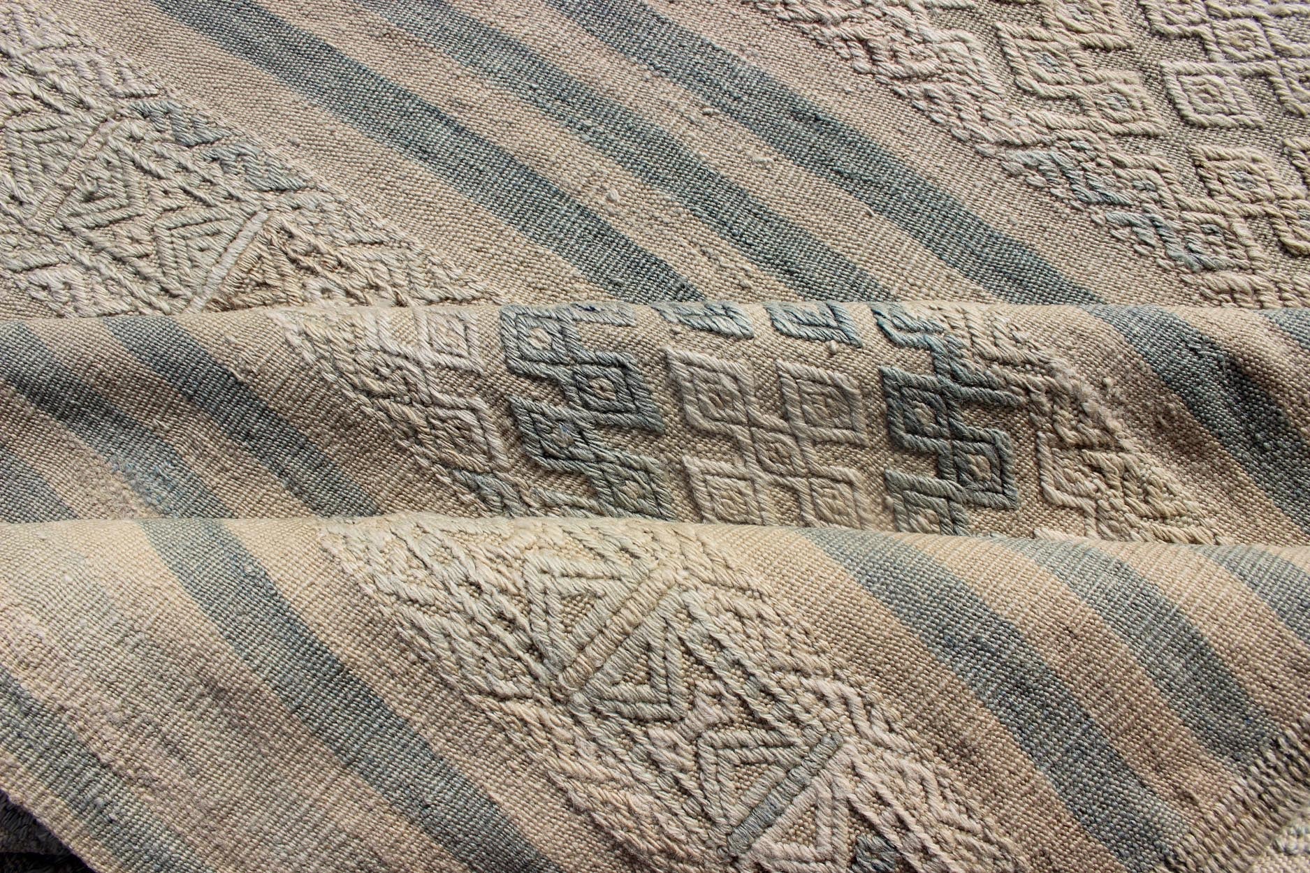 Turkish Flat - Weave Kilim With Embroideries in Taupe, Tan, Blue and Gray Vintage flat - weave Kilim with embroideries in tan, blue and gray with a modern design geometric stripe design Vintage Kilim from Turkey, Keivan Woven Arts / rug EN - 179260... - Keivan Woven ArtsEN - 179260 - 12517Rug
