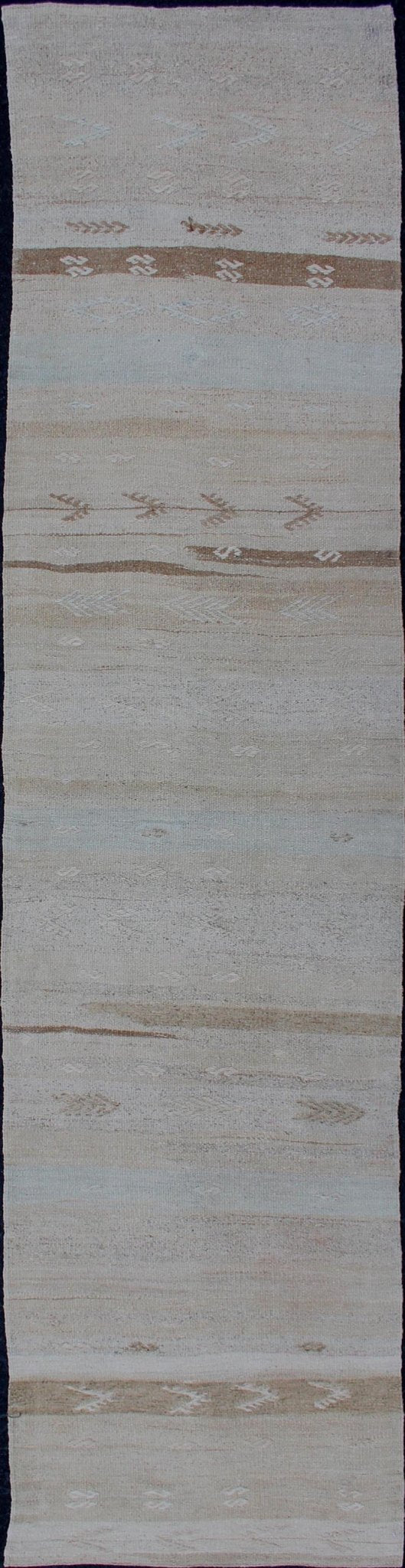 Minimalist Design Vintage Hand Woven Turkish Kilim Runner With Neutral Tones Minimalist design with traces of stripes Kilim runner in cream, light brown and taupe, Keivan Woven Arts / rug EN - 179276, country of origin / type: Turkey / Kilim, cir... - Keivan Woven ArtsEN - 179276 - 12000Rug