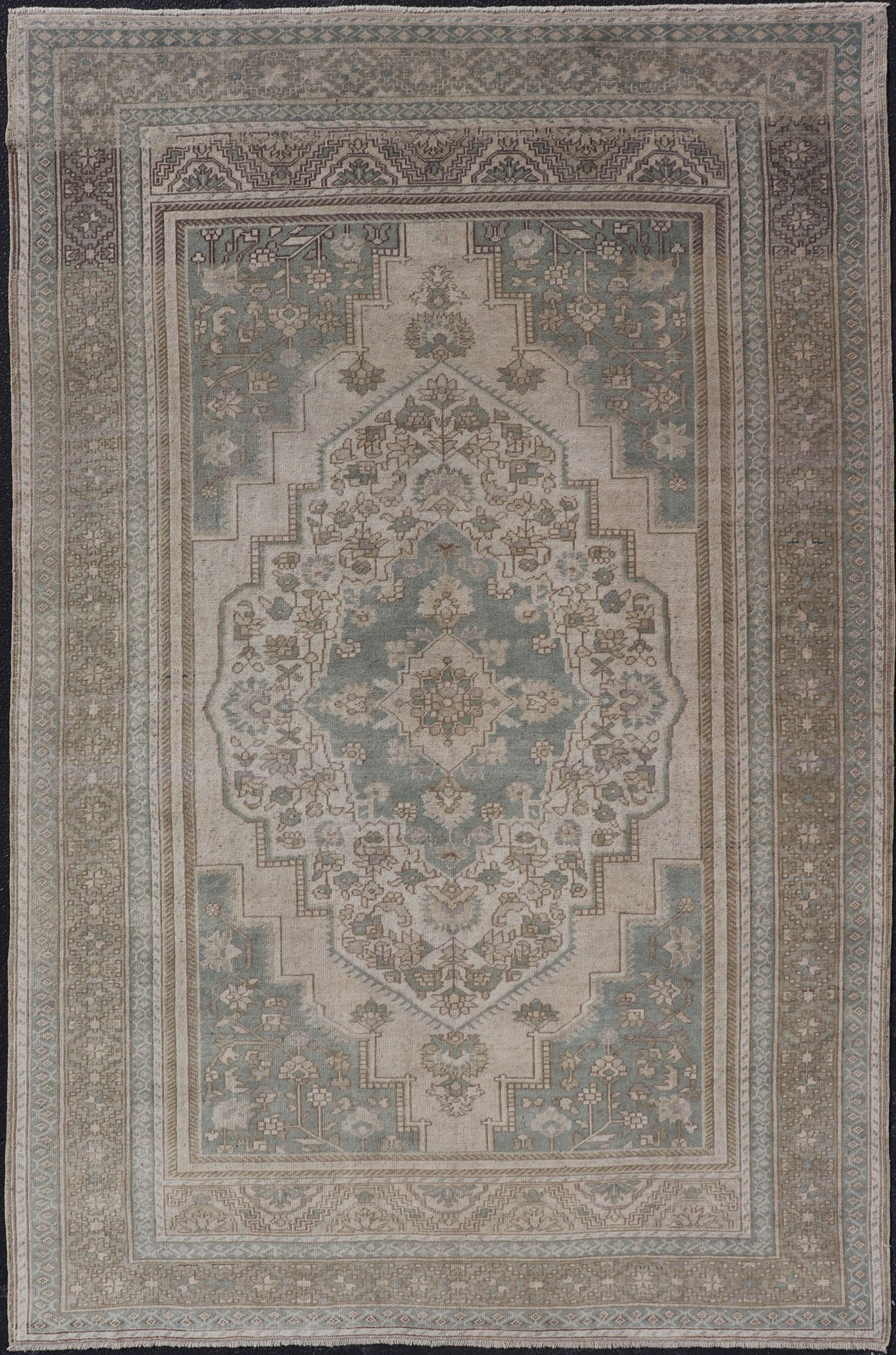 Turkish Oushak Vintage Medallion Rug in Light Blue - Green, Tan, Taupe, and Cream. Keivan Woven Arts. rug EN - 179303, country of origin / type: Turkey / Oushak, circa 1940 This beautiful vintage Oushak rug from 1940s Turkey features a medallion Ous... - Keivan Woven ArtsEN - 179303 - 17574Rug