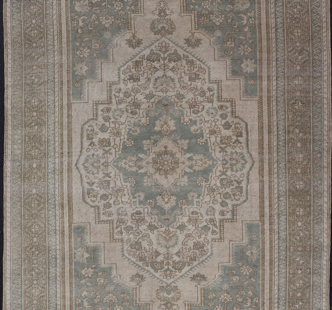 Turkish Oushak Vintage Medallion Rug in Light Blue - Green, Tan, Taupe, and Cream. Keivan Woven Arts. rug EN - 179303, country of origin / type: Turkey / Oushak, circa 1940 This beautiful vintage Oushak rug from 1940s Turkey features a medallion Ous... - Keivan Woven ArtsEN - 179303 - 17574Rug